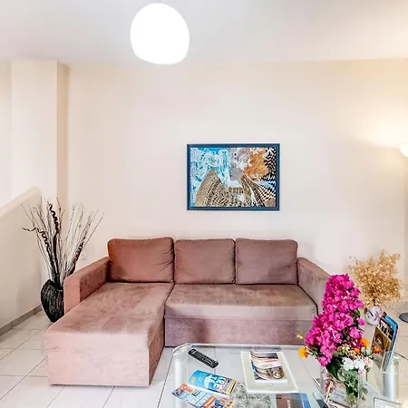 Luxury In Kalamitsi Alexandrou *